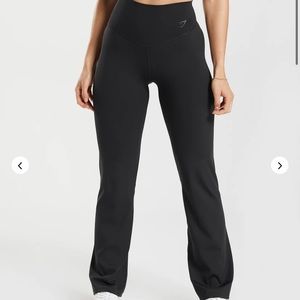 ELEVATE FLARED LEGGINGS Gymshark